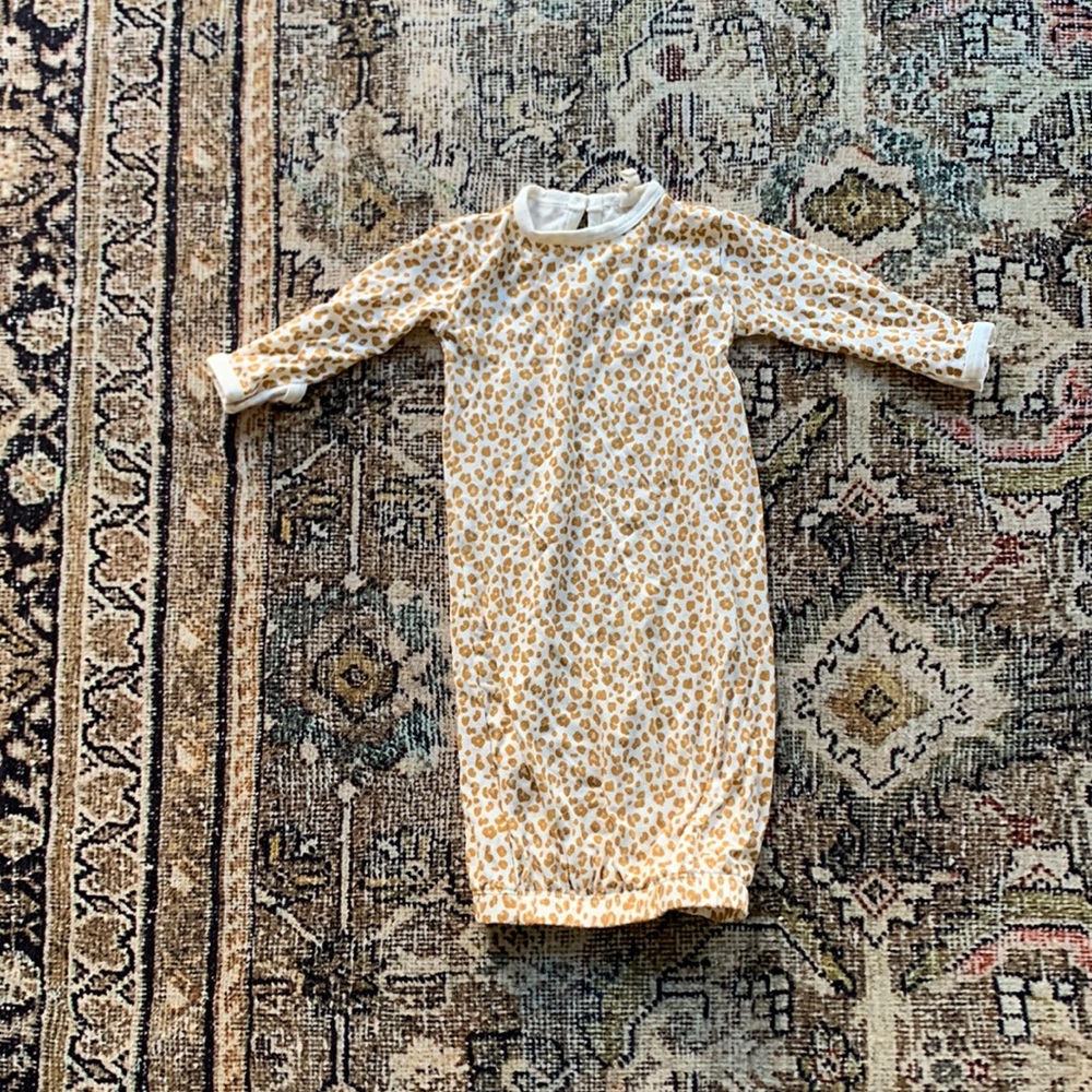 Quincy Mae Bamboo Baby Gown - Cheetah (0-3M)
